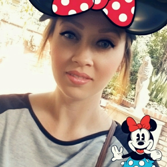 Meet your Posher, Paige - Picture 1 of 1